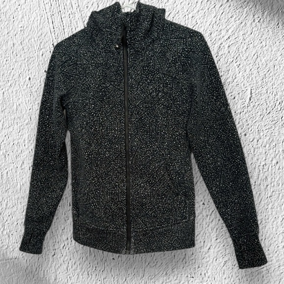 Lululemon Scuba Hoodie - Picture 8 of 13